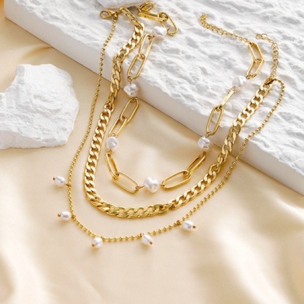 Gold plated your boss pearl layered necklace - Picture 4 of 6